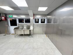 Chestnut Avenue (D23), Retail #552753771